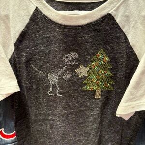 Wonder Nation Gray and White Dinosaur Holiday Tee